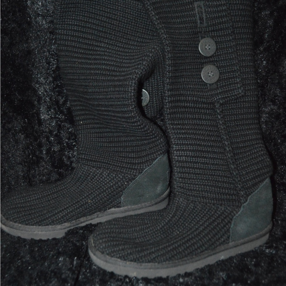 UGG Classic “Cardy” 5819 Black Knit Boots